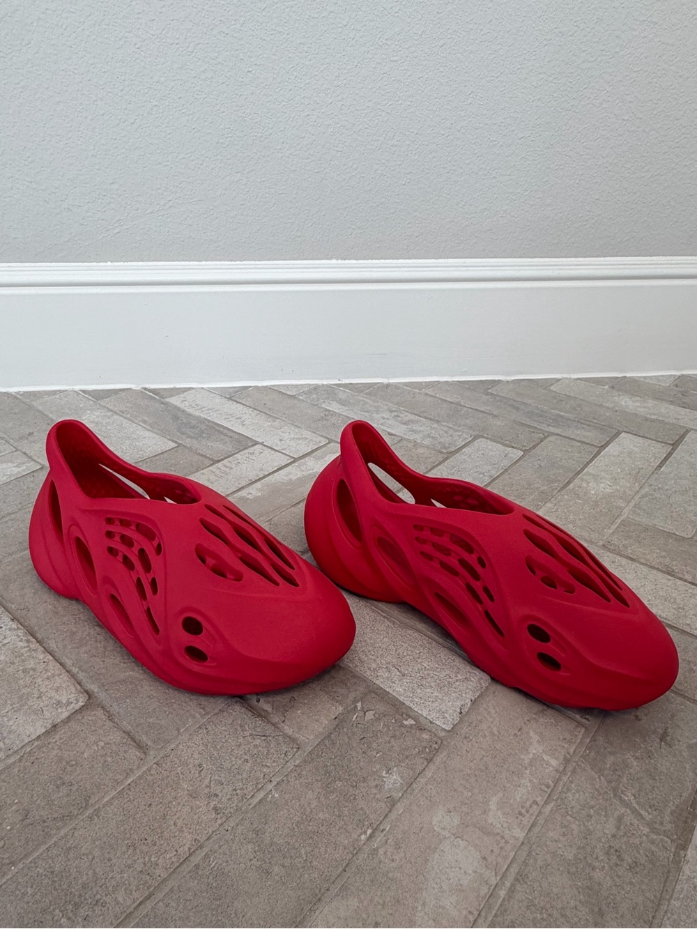 adidas Yeezy Foam Runner Red Size 10